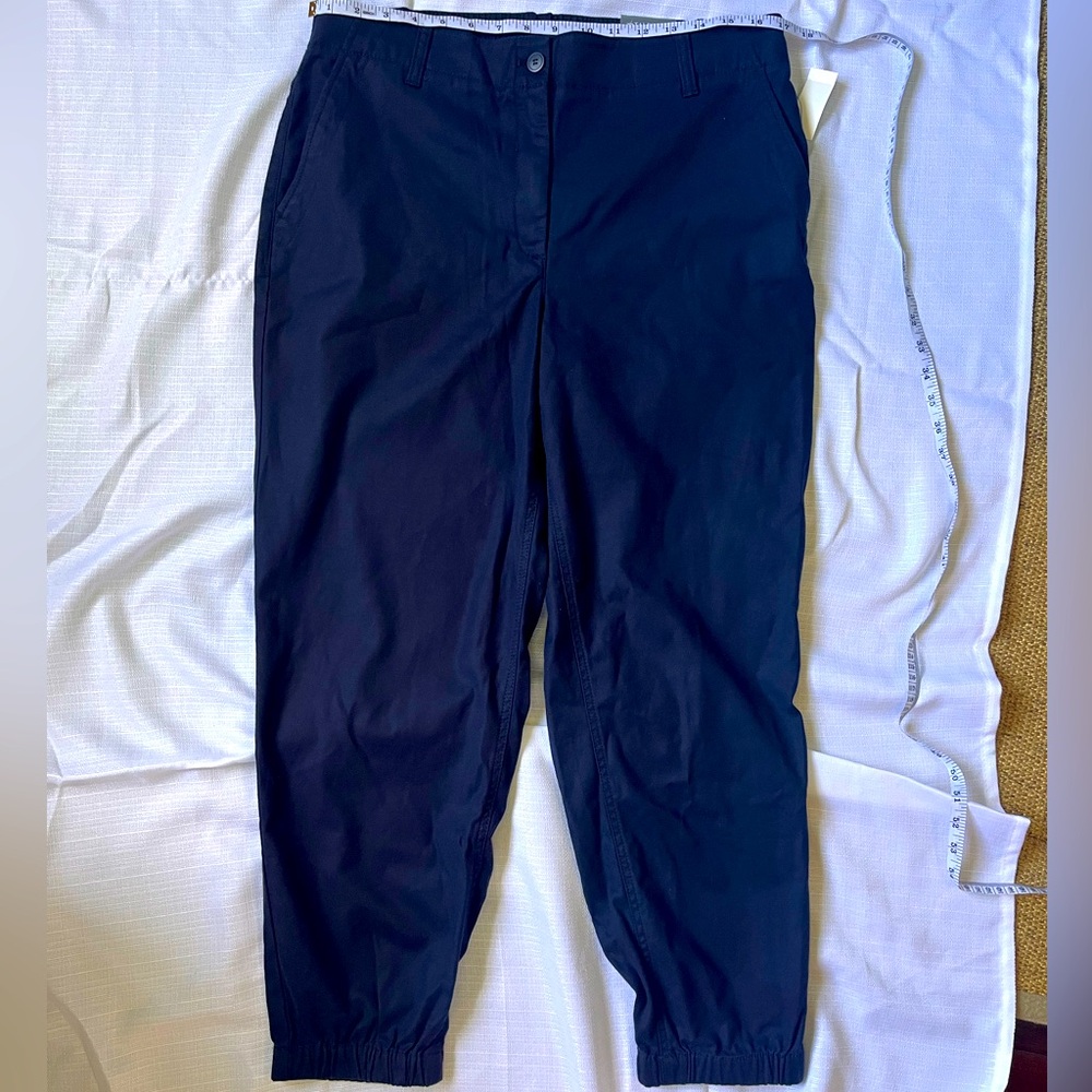 Talbots Large relaxed joggers at waist. Navy Blue. NWT new